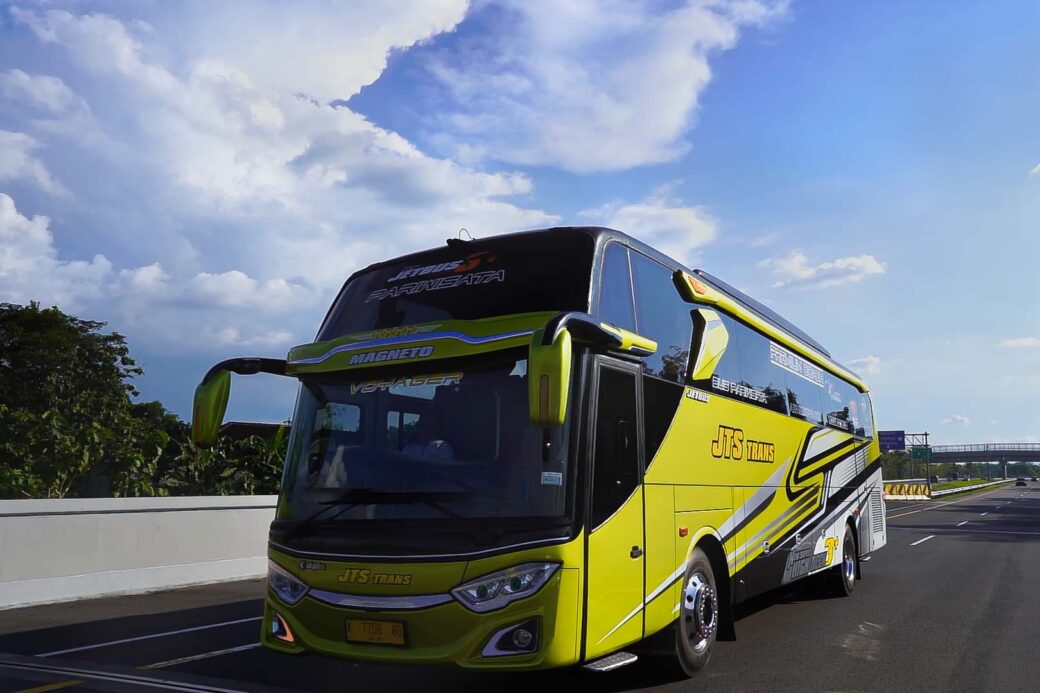 Java Trans Bus JTS TRANS | LUXURY BUS PARIWISATA