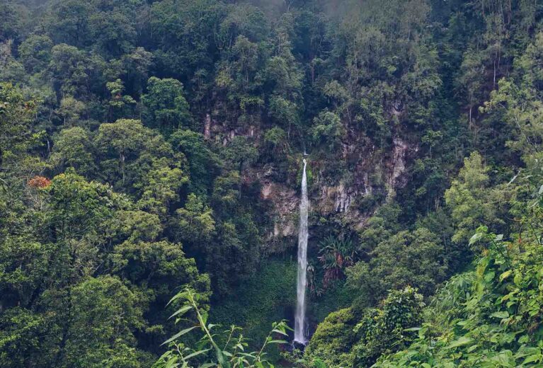 7 Tempat Wisata Yang Asri Untuk Dikunjungi di Pulau Jawa