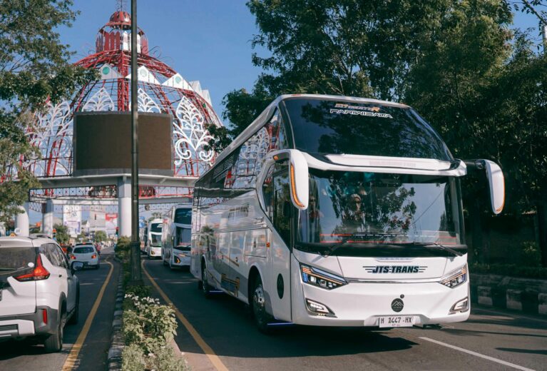 Sewa Bus Solo Cirebon