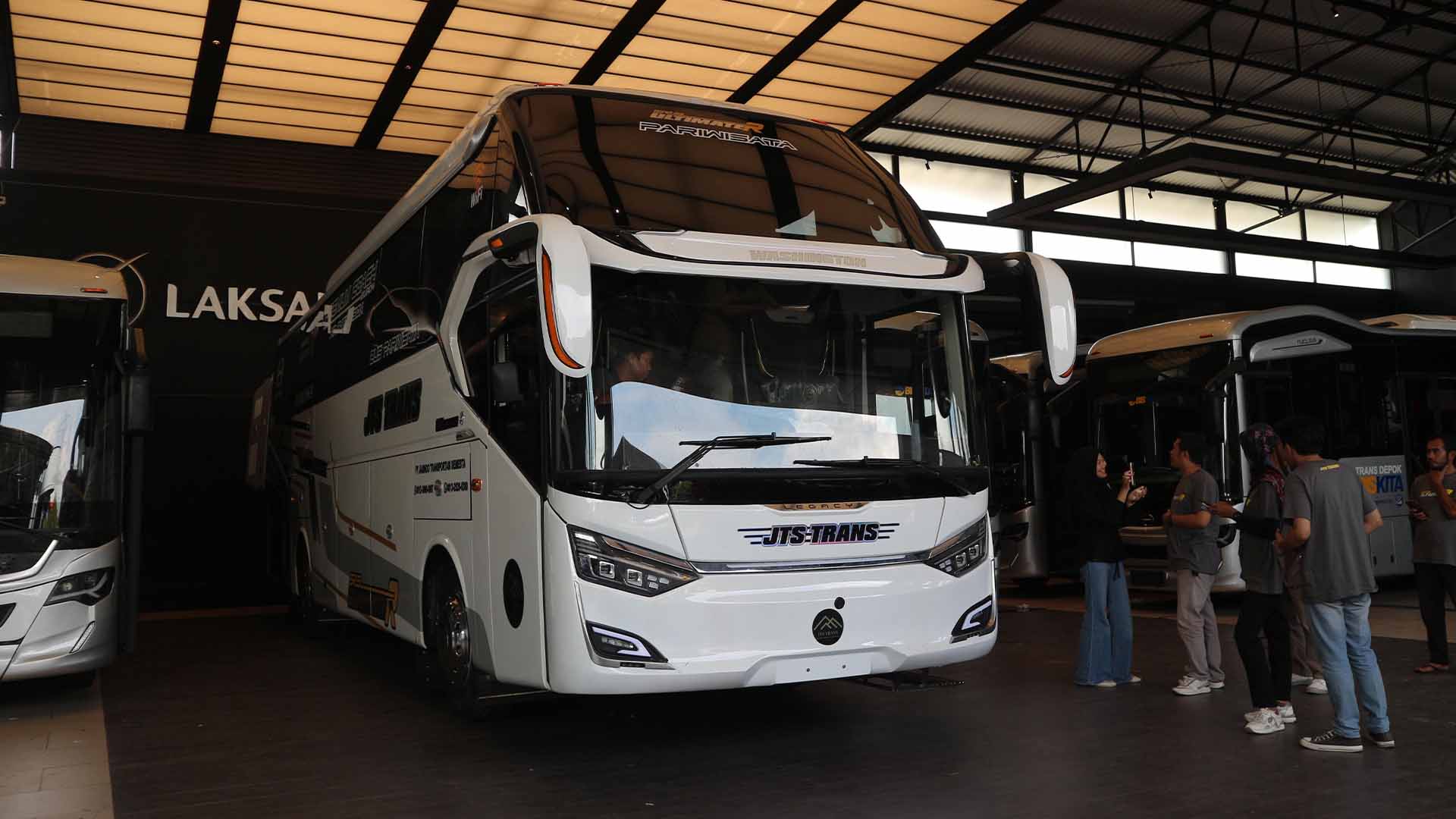 Sewa Bus Solo Jogja