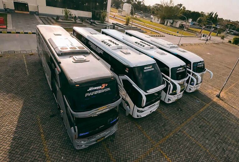 Sewa Bus Jogja Armada Lengkap